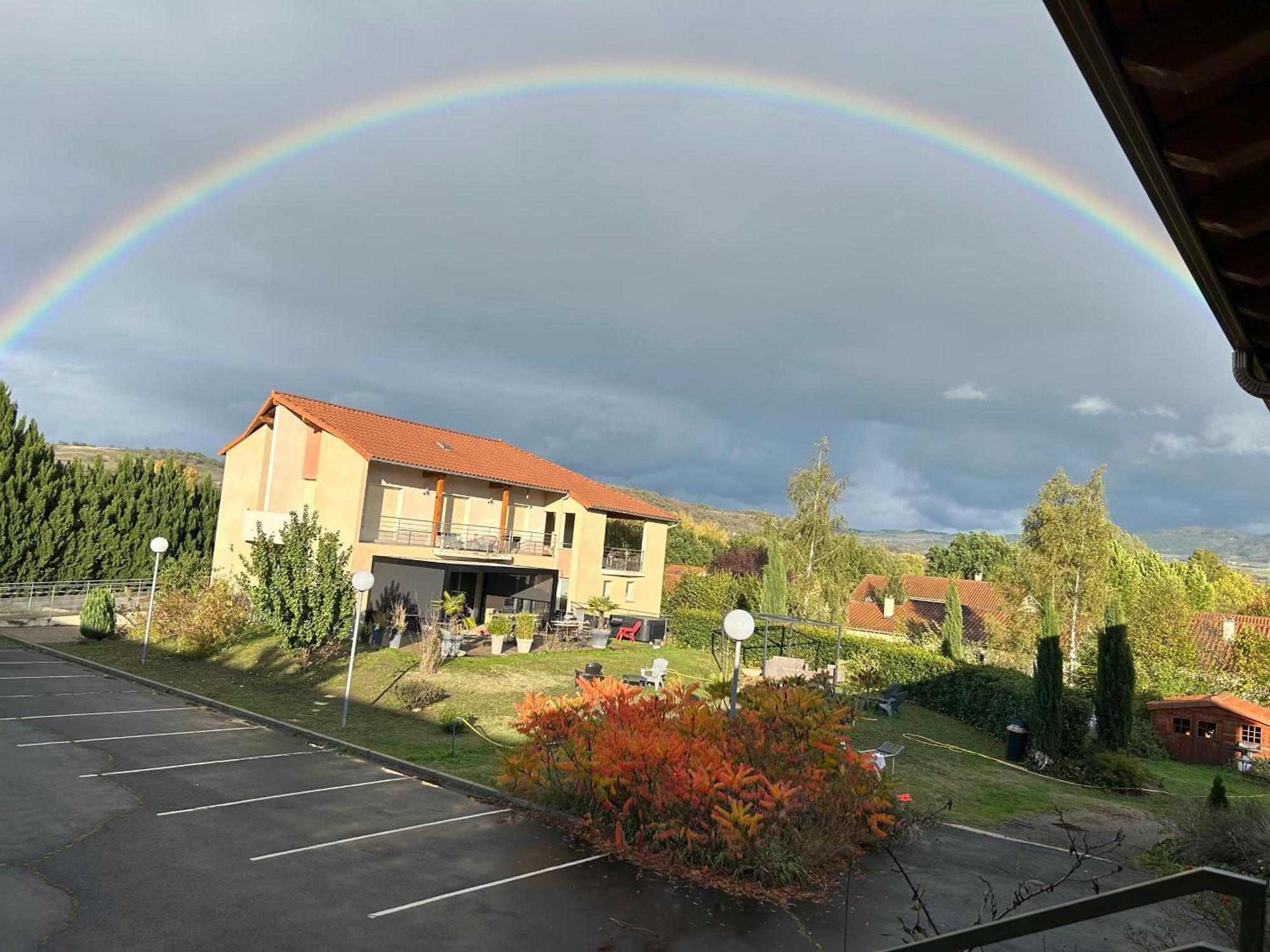 Abel Hotel Langeac Экстерьер фото